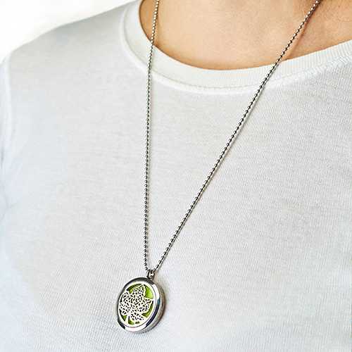 Aromatherapy Diffuser Necklace - Leaf 30mm Spirit Journeys