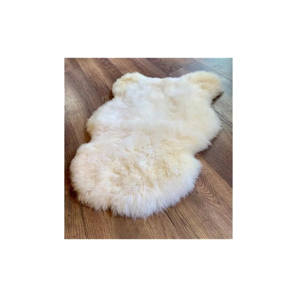 Natural  Sheepskin Rug Single Pelt - Natural Ivory & Cream Colouring Nordvek