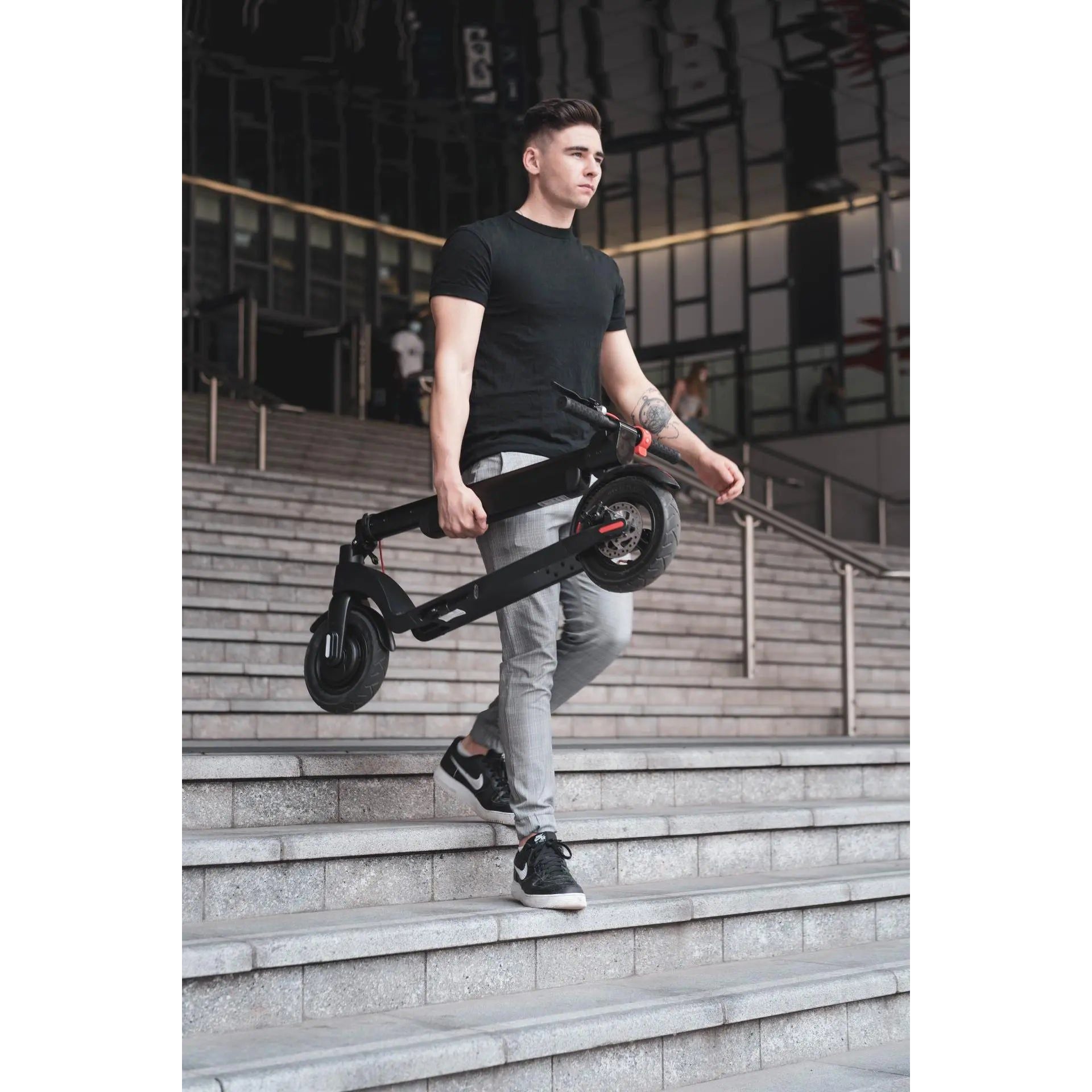 The Official Cruzaa Commuta E-Scooter 45km Range - 25kmh Top Speed - ships from UK Spirit Journeys Gifts