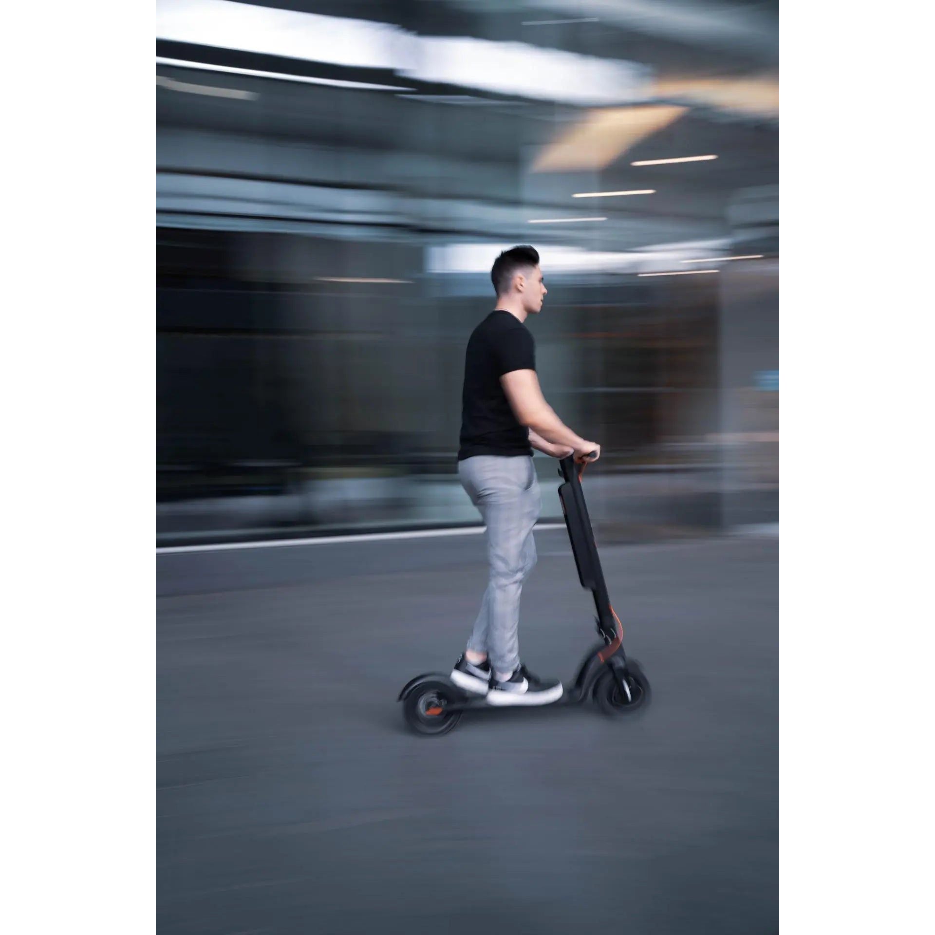 The Official Cruzaa Commuta E-Scooter 45km Range - 25kmh Top Speed - ships from UK Spirit Journeys Gifts