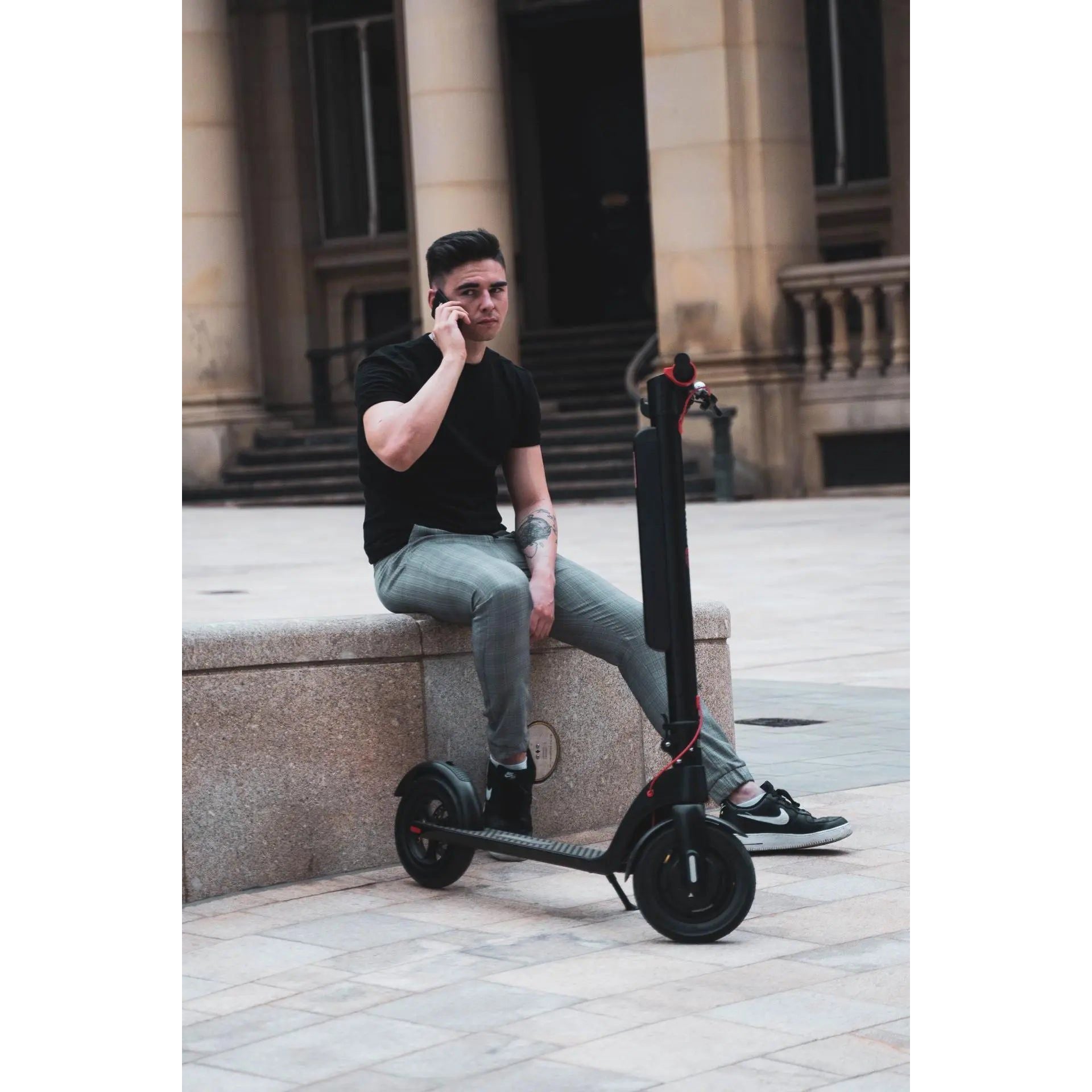 The Official Cruzaa Commuta E-Scooter 45km Range - 25kmh Top Speed - ships from UK Spirit Journeys Gifts