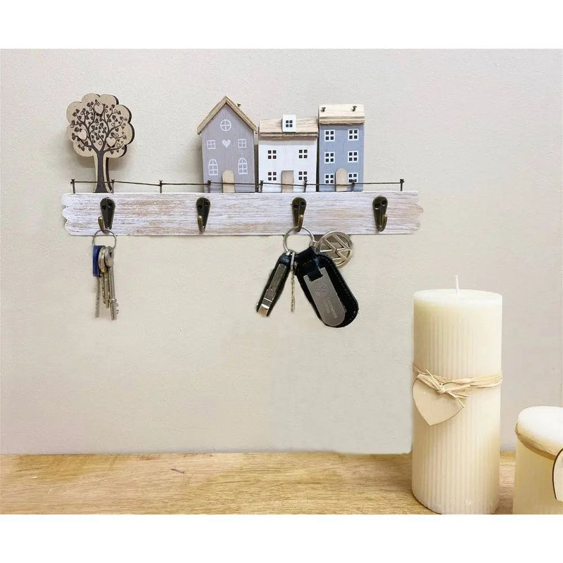 Wooden House with Four Hooks gekofaire